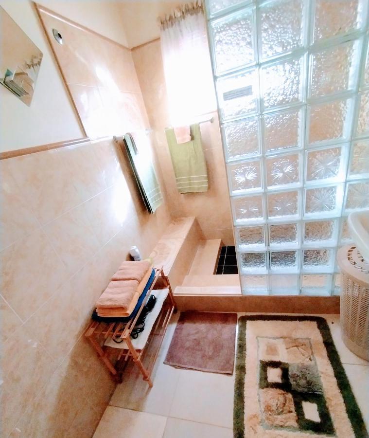 Gables Vacation Rentals With Private Gated Parking Onsite Knockpatrick 외부 사진