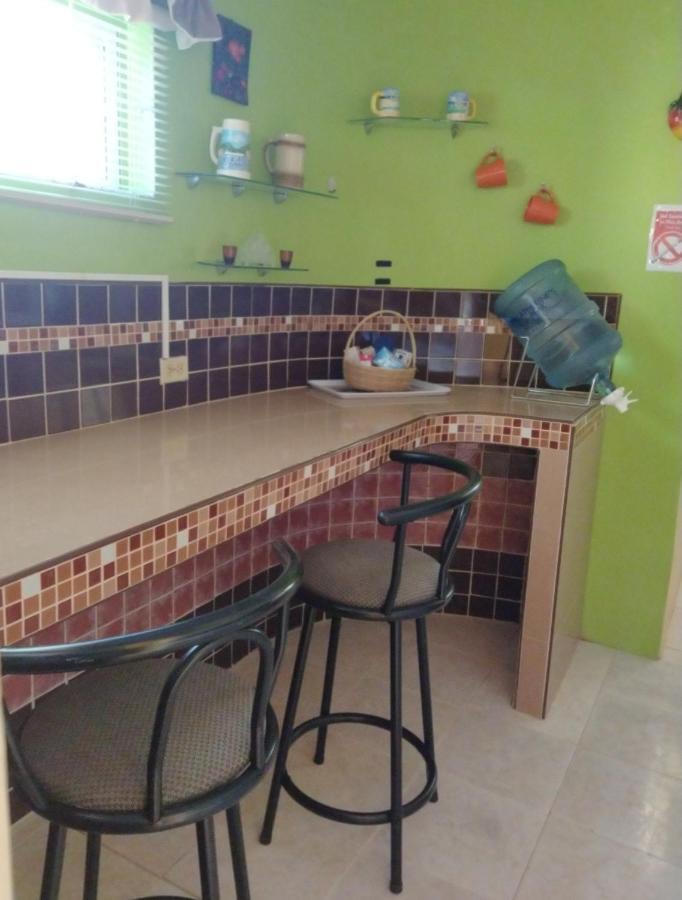 Gables Vacation Rentals With Private Gated Parking Onsite Knockpatrick 외부 사진