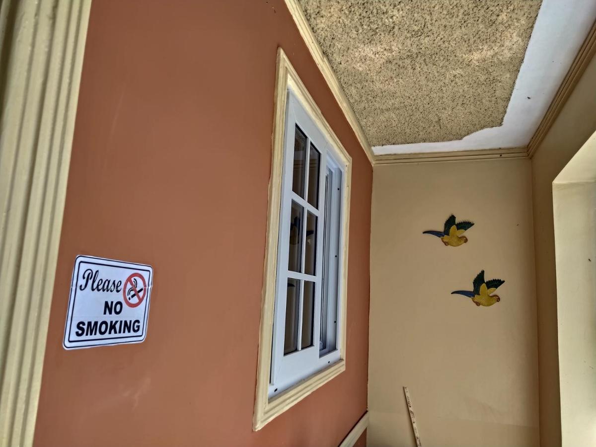 Gables Vacation Rentals With Private Gated Parking Onsite Knockpatrick 외부 사진