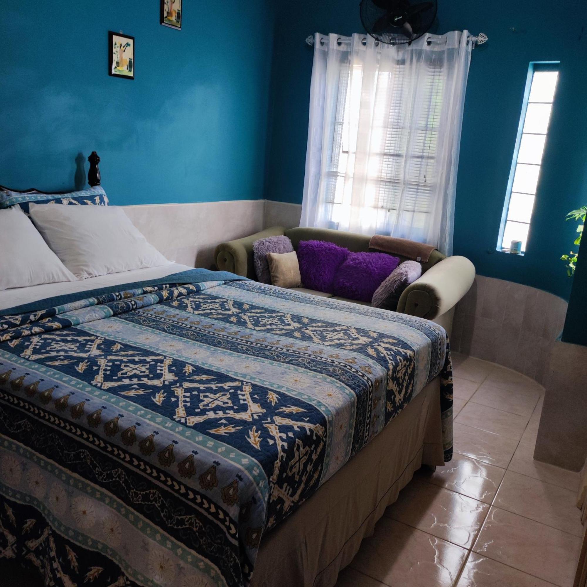 Gables Vacation Rentals With Private Gated Parking Onsite Knockpatrick 외부 사진